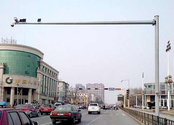 Q235 Galvanized Steel Traffic Signal Light Pole For CCTV Camera Billboards