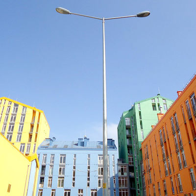 Double Arms LED Light Pole For High Standard Roadway Lighting